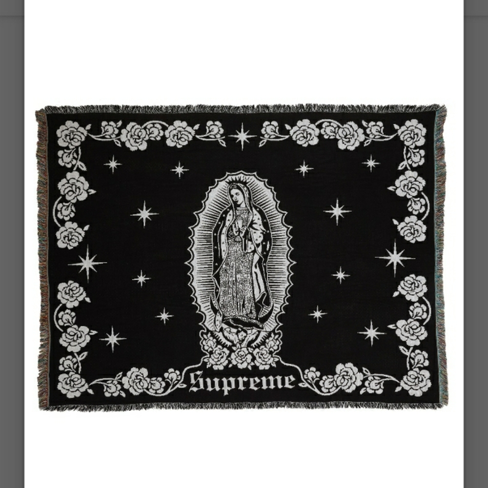 SUPREME VIRGIN MARY BLANKET